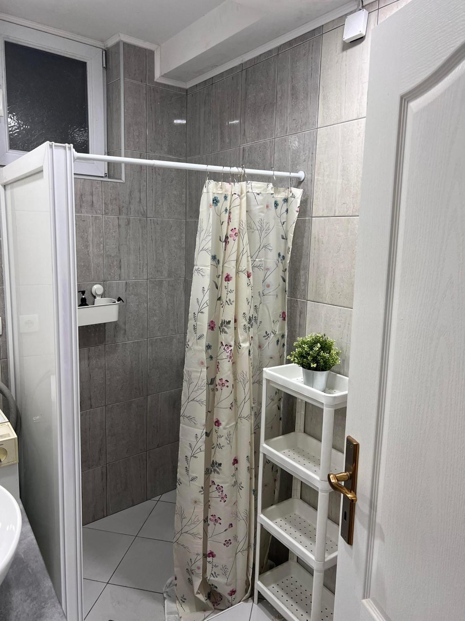 Guest House Lila Sombor Exterior photo