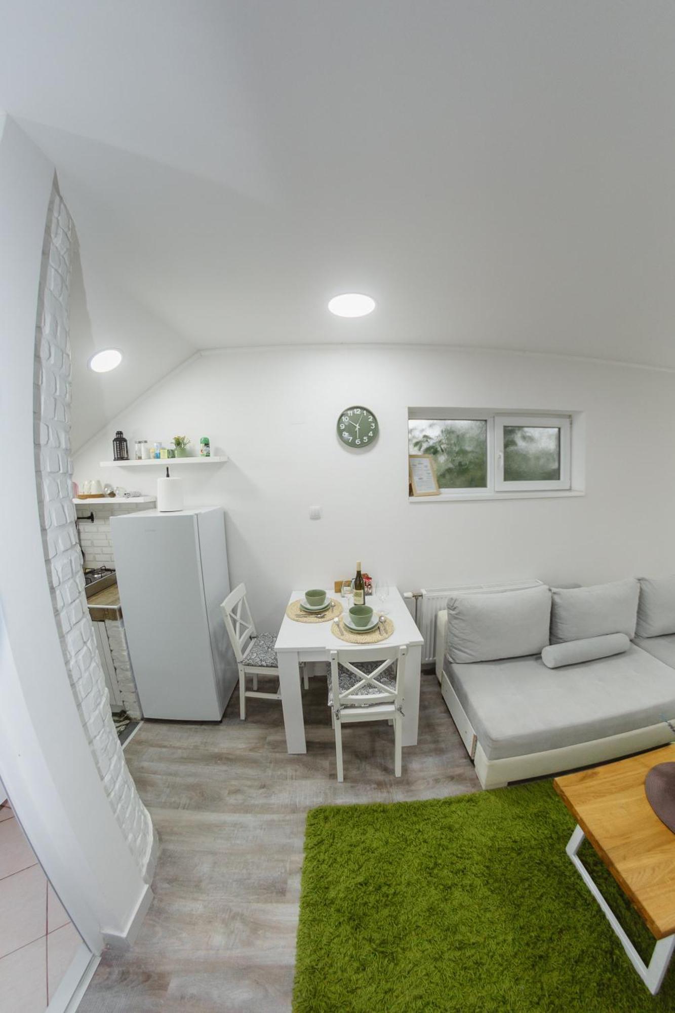 Guest House Lila Sombor Exterior photo