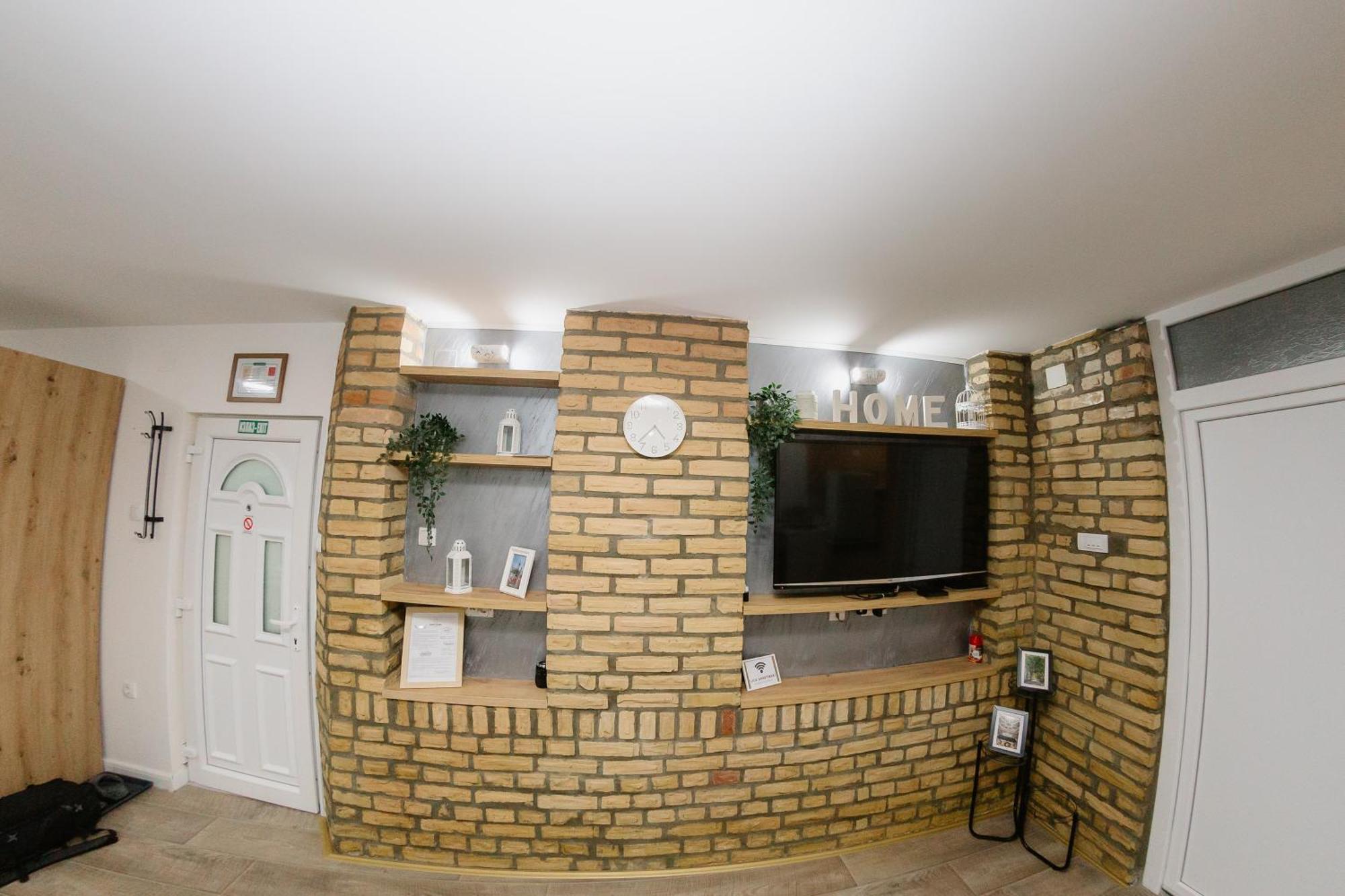 Guest House Lila Sombor Exterior photo