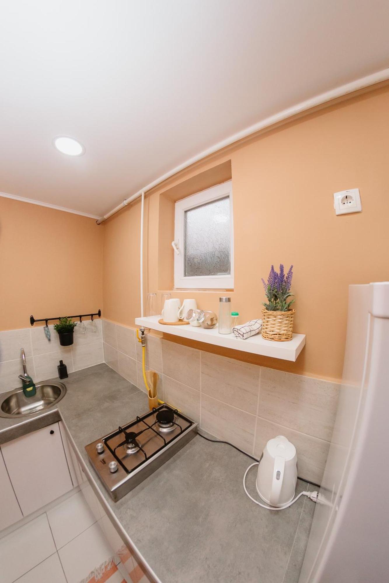 Guest House Lila Sombor Exterior photo